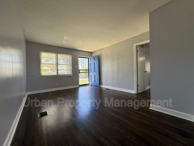 Photo - 5056 Stacey Rd