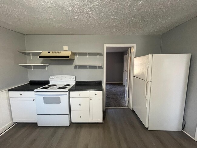 Photo - 800 Spring St