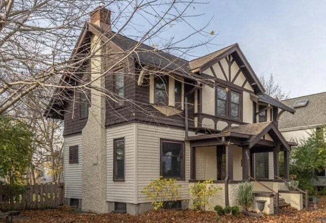 Building Photo - 1132 Michigan-1132MICH