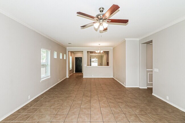 Photo - 903 Butterfly Ln