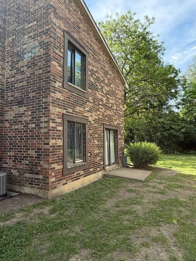 Photo - 805 Waterview Cir