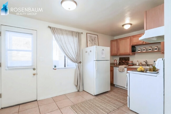 Photo - Sierra Madre Condos