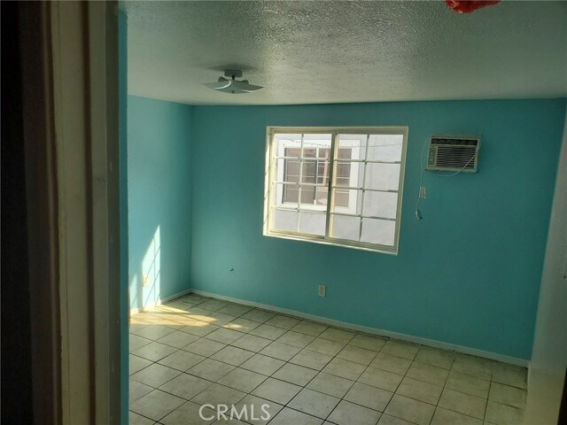 Photo - 2879 N State St
