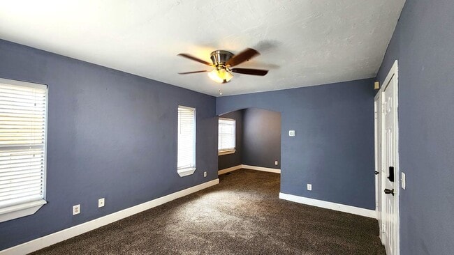 Building Photo - 1 Bed 1 Bath in Guernsey Park Pl Addn-steps from the Paseo District Unit 514 NW 27th St, Apt 4