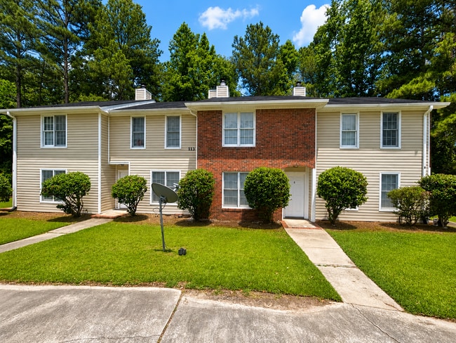 113 Manorwood Ct