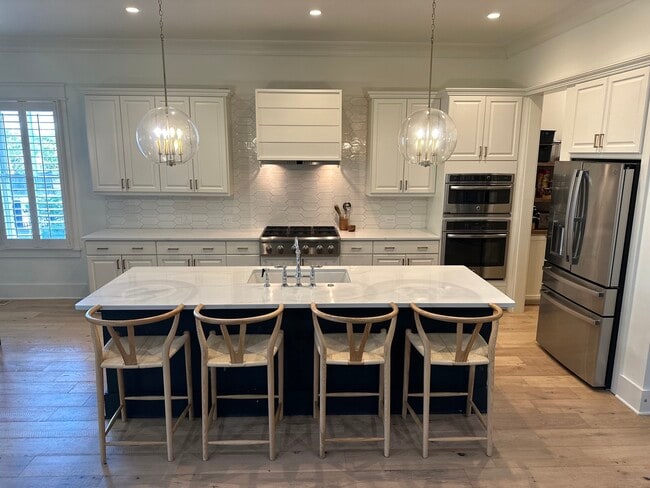 Photo - 174 Brailsford St