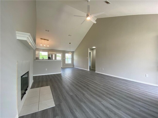 Photo - 504 Debra Dr