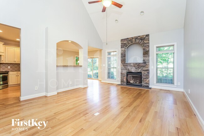 Photo - 1088 Feldspar Ln