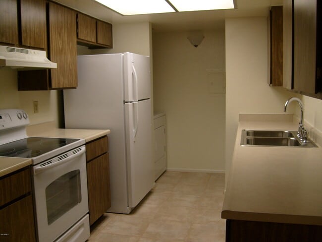 Photo - 4608 W Maryland Ave Unit 234