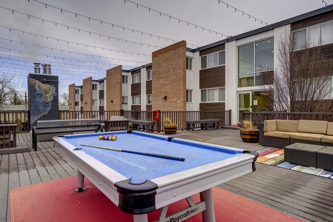 Photo - Sterling Boulder Apartments