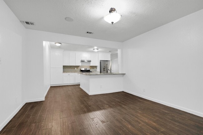 Photo - 21630 Punkin St