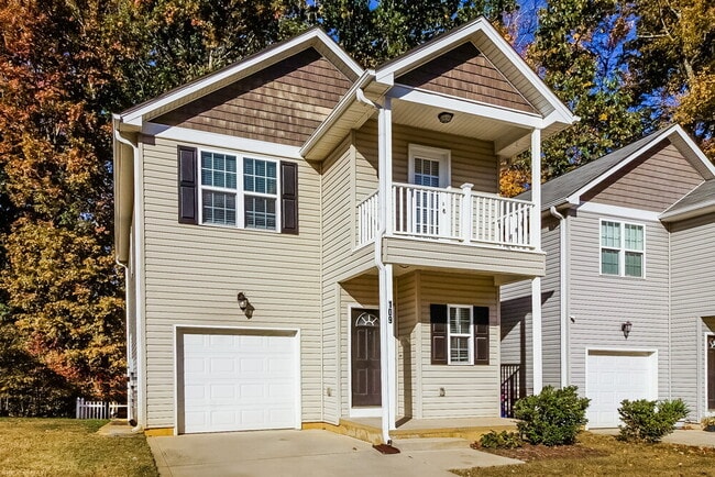 Building Photo - 109 Lookout Point Pl