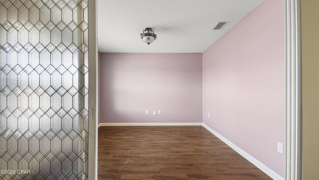 Photo - 7158 Riverbrooke St