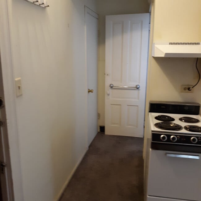 Photo - 2350 Rohs St Unidad 4