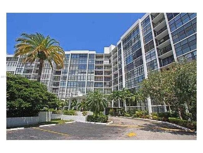 Photo - 800 Parkview Dr Condo Unit 622