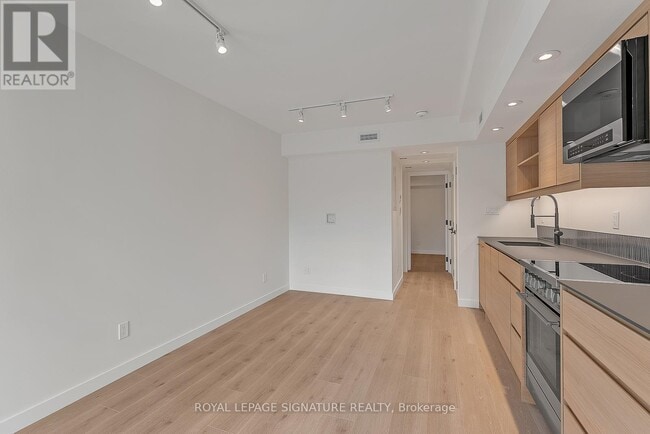 Photo - 1254 Davenport Rd