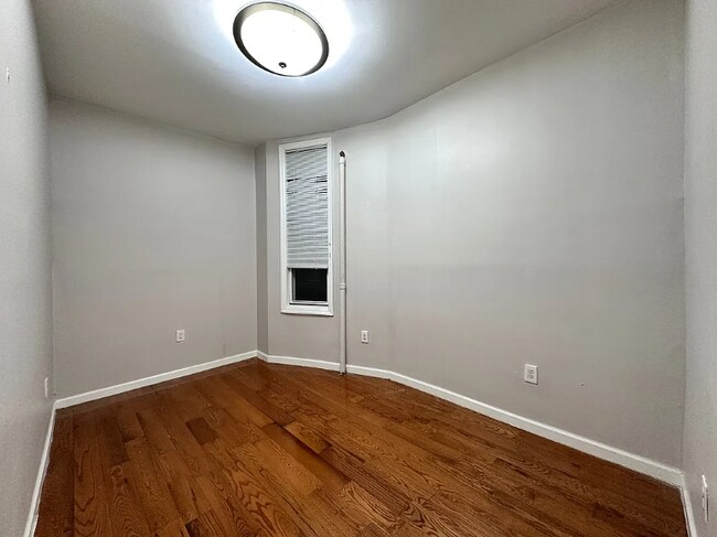 Photo - 98 Wayne St Unit 4B