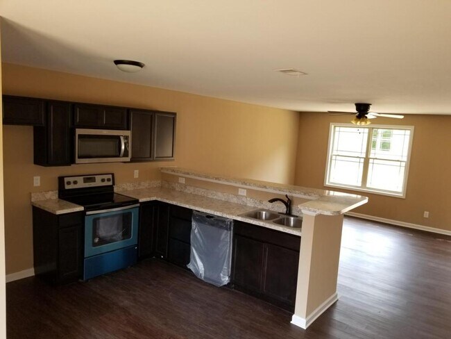 Photo - 150 Mayhew Rd