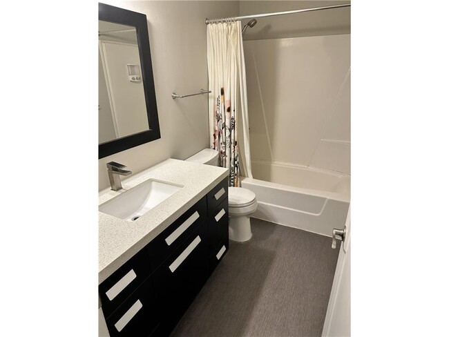 Photo - 11940 Ibis St NW