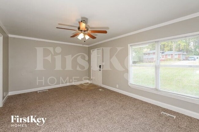 Photo - 1475 Greenwillow Dr