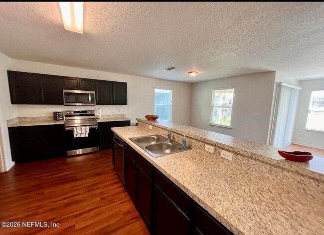 Photo - 77817 Lumber Creek Blvd