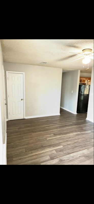 Photo - 126 Mauldon Ct