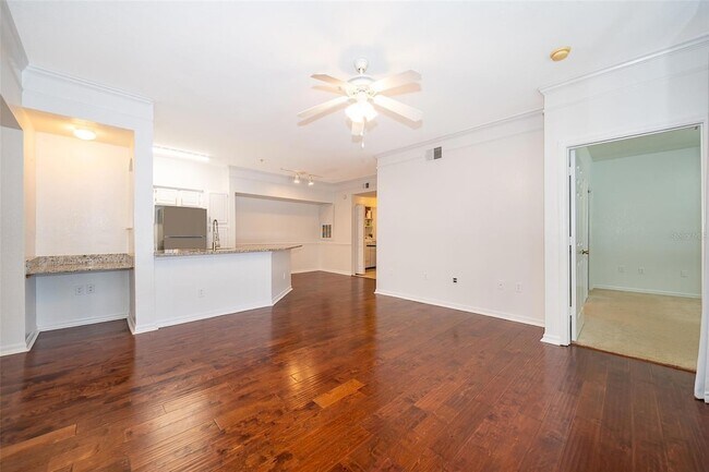 6663 Queens Borough Ave Unit 101