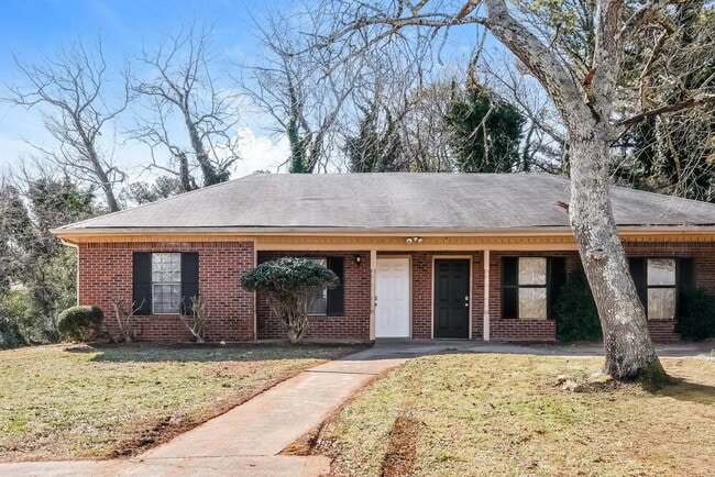 Photo - 318 Freeport Dr