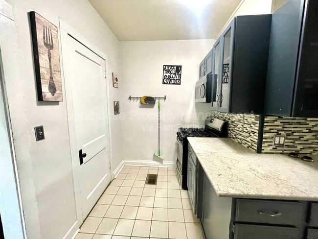 Photo - 213 W Vine St Unit 2