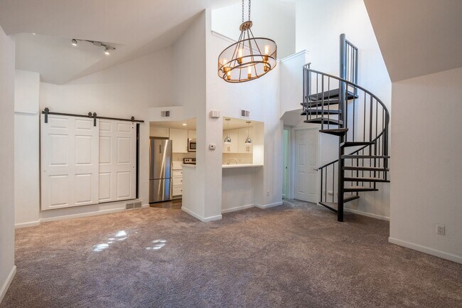 Photo - 4943 S Carson St