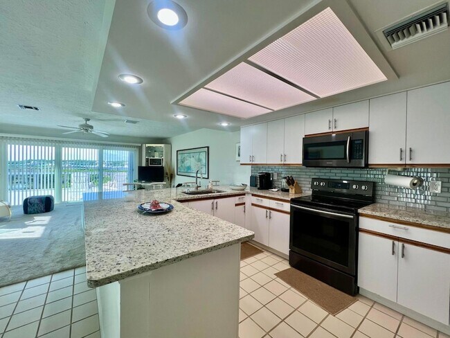 Photo - 2486 Harbour Cove Dr