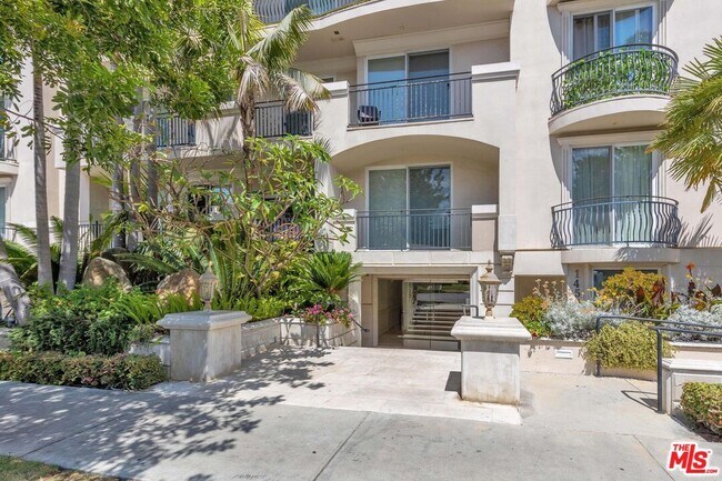 1450 S Beverly Dr Unit 404