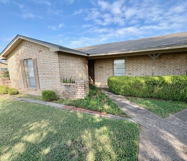 Building Photo - G 100-102 Gruver Circle Unit 100 Rental