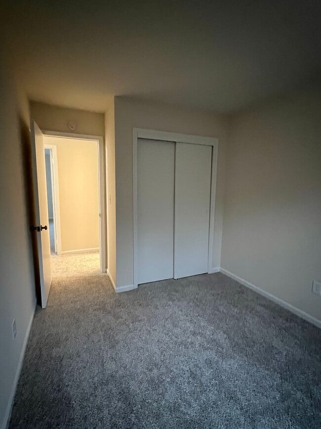 Photo - 3 bedroom Townhouse - Northampton School District