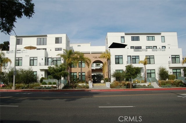 399 E Del Mar Blvd Unit 117