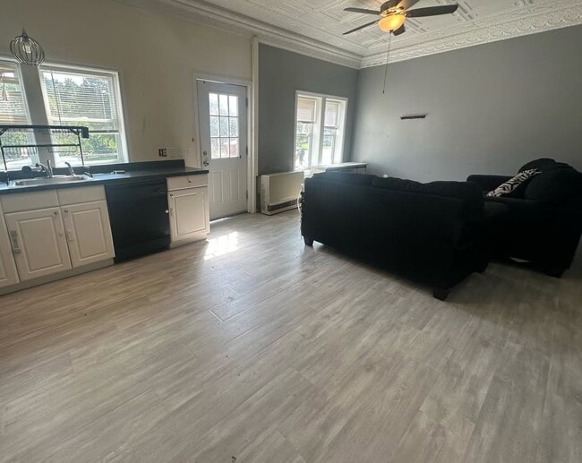 Photo - 12 Dawson St Unit B