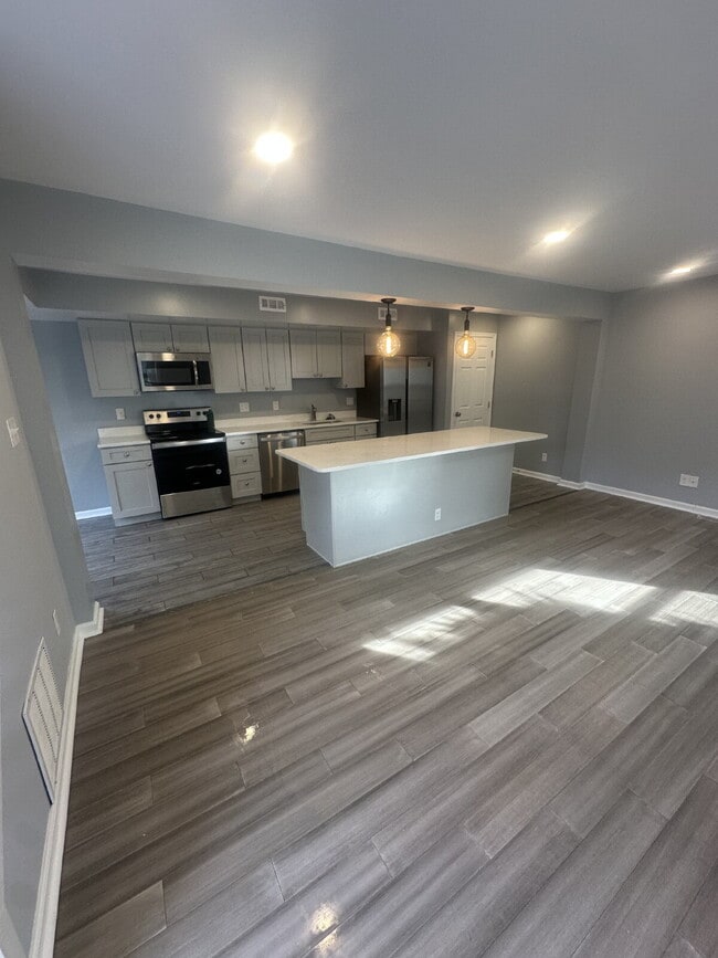 Photo - Inviting Condo in Lorton with Comfortable Living and Great Location