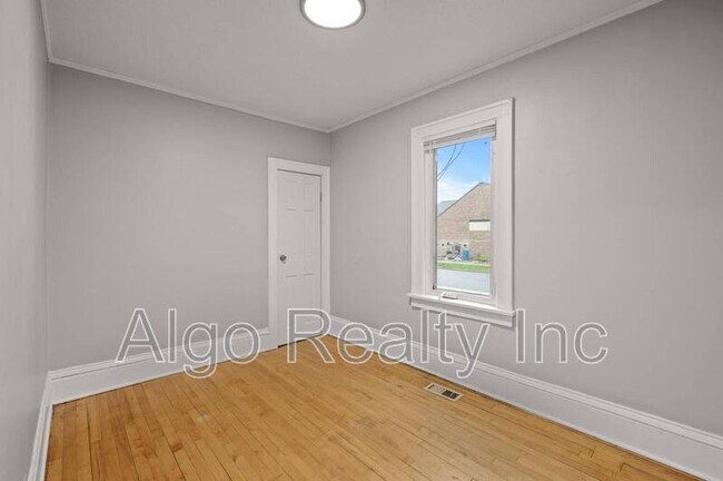 Photo - 3400 Elliot Ave Rental