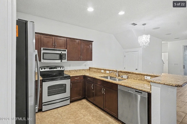 Photo - Black Walnut Court