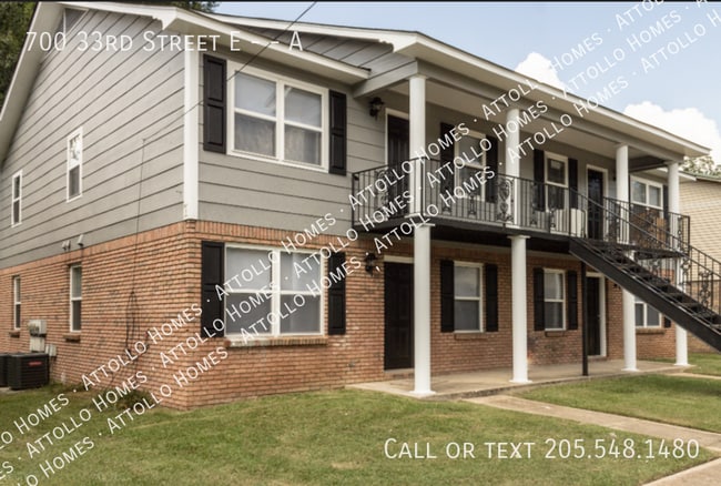 Building Photo - 700 E 33rd St Unit A
