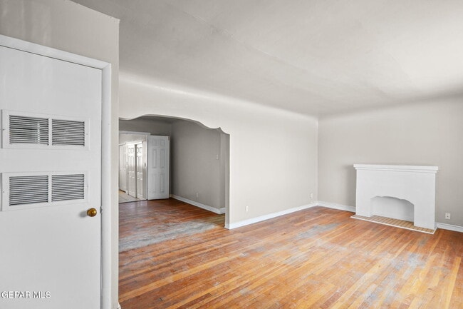 Photo - 3125 Van Buren Ave
