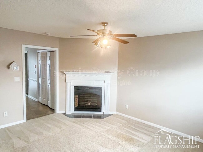 Photo - 3813 E Vancroft Cir