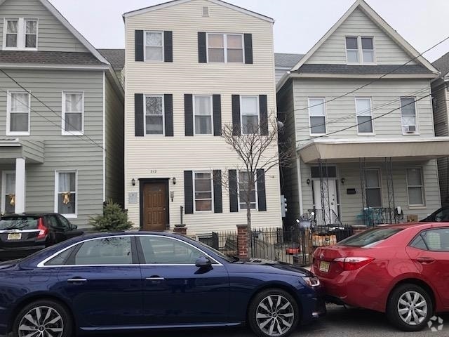 Building Photo - 212 Dodd St Unit 2 Rental