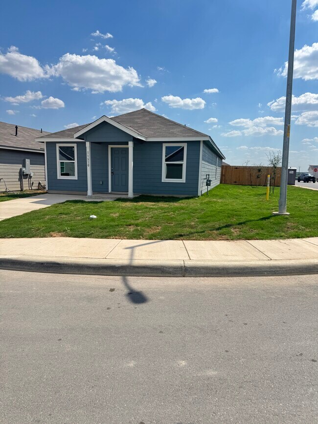 Photo - 11510 Field Briar