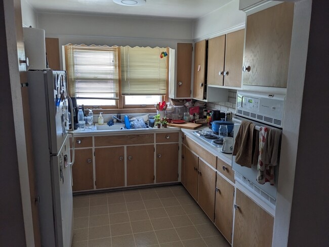 Photo - 930 S Brooks St Unit 3