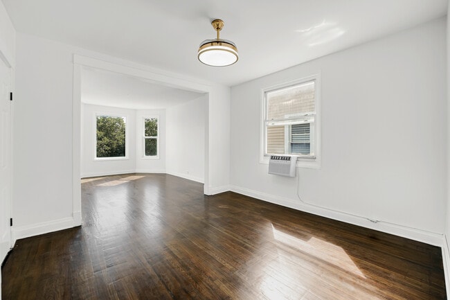 Photo - 3836 W Diversey Ave