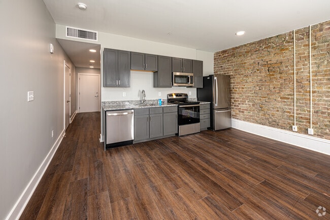 Studio - 584SF - Kitchen