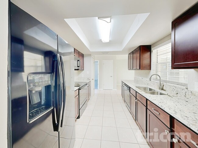 Photo - 107 Cinnamon Dr