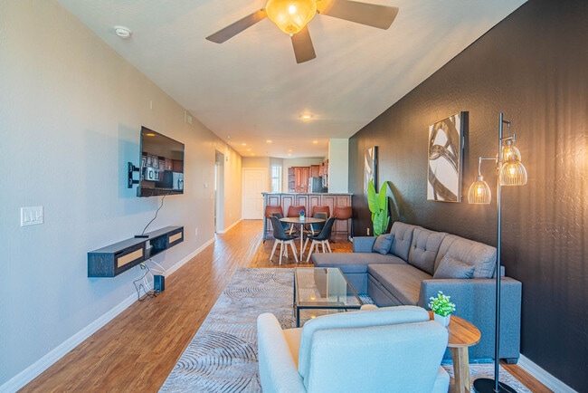 Photo - 1275 E University Dr Unidad ID1263045P