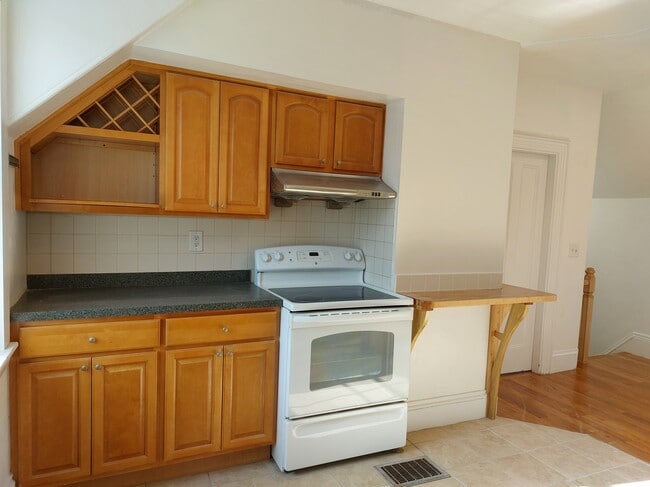 Photo - 25 Union St Unit 2